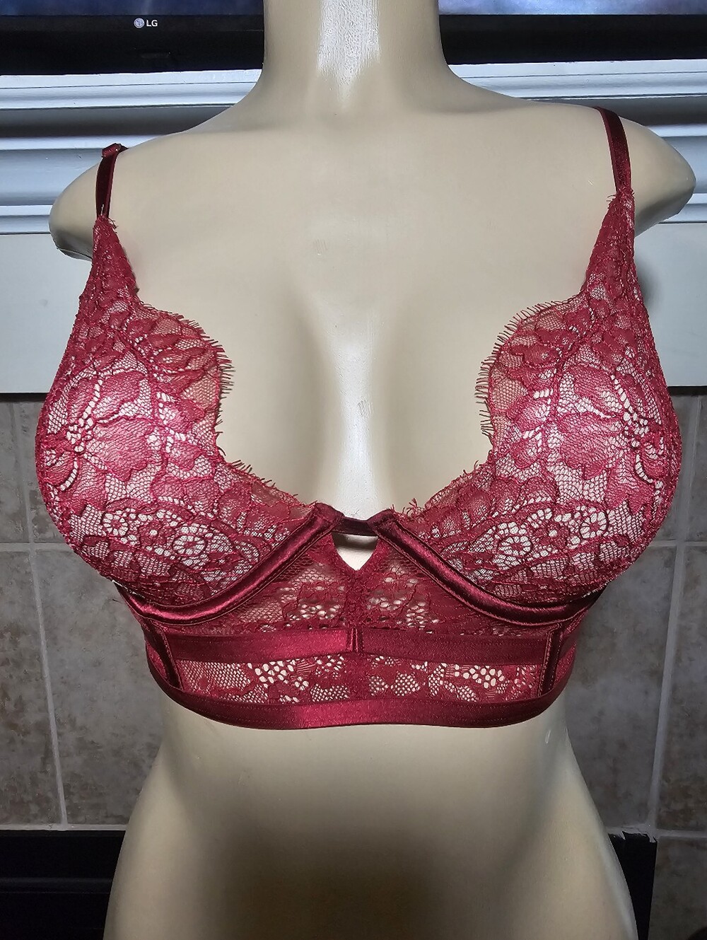 Victoria's Secret Very Sexy Unlined Demi Bra Bralette. 34DD